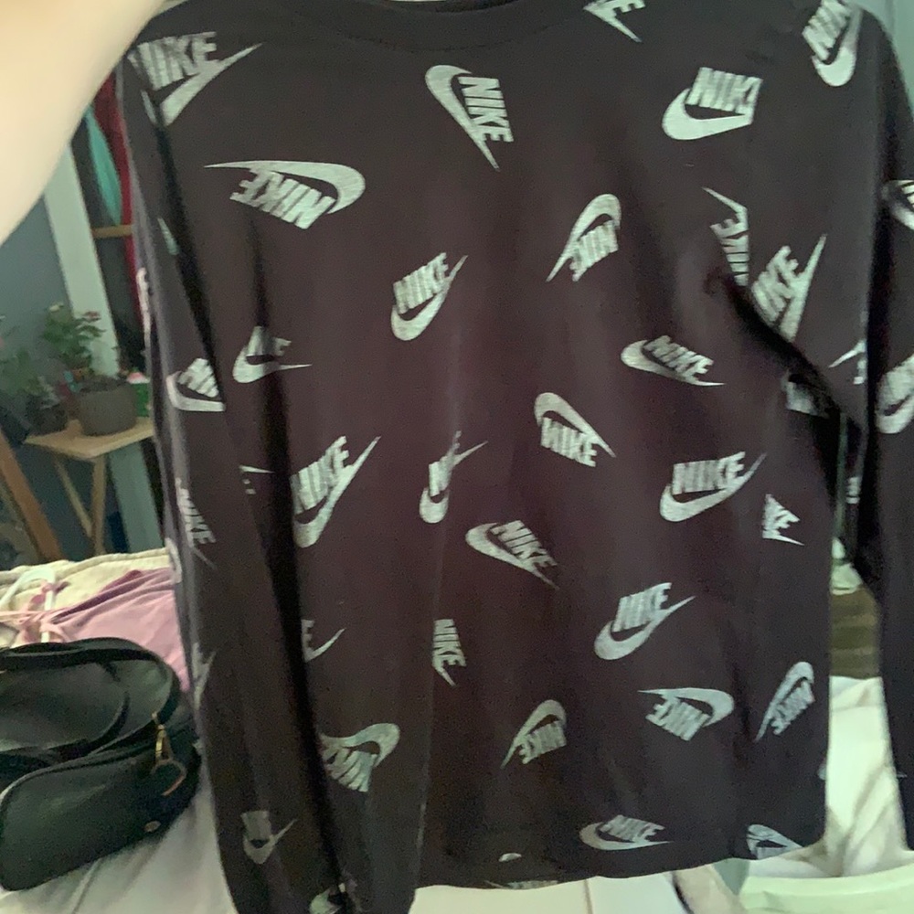 Small Nike long sleeve.